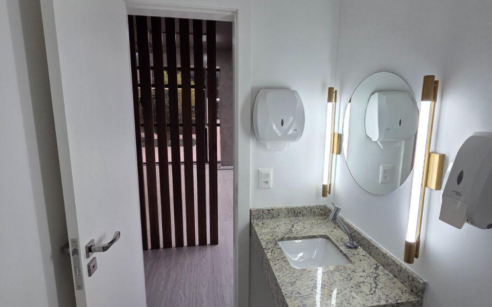 Sala Comercial Centro Executivo Carl Hoepcke