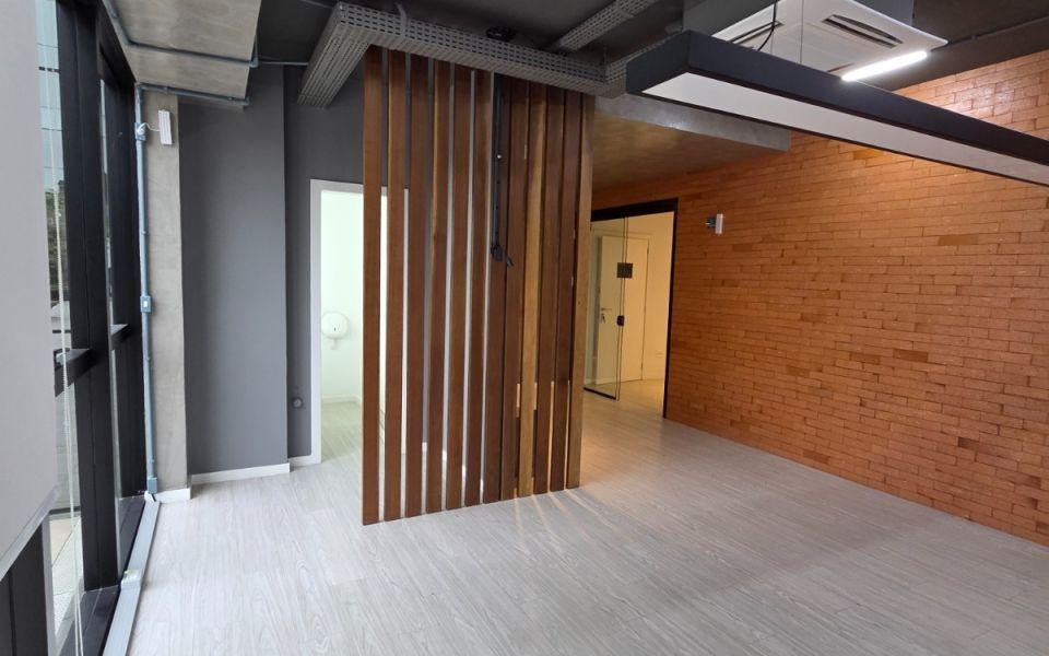 Sala Comercial Centro Executivo Carl Hoepcke